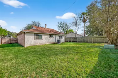 10738 Highland Woods Drive, Sugar Land, TX 77498 - Photo 33