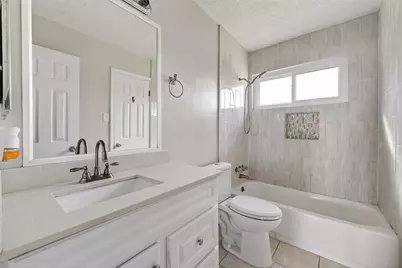 10738 Highland Woods Drive, Sugar Land, TX 77498 - Photo 25