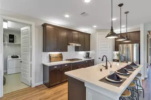 11 Shumard Oak Dr, The Woodlands, TX 77375 - Photo 7