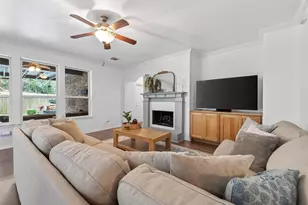 66 S Longsford Cir, The Woodlands, TX 77382 - Photo 15