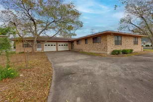 701 Herder Ave, Schulenburg, TX 78956 - Photo 37