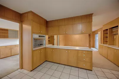 701 Herder Avenue, Schulenburg, TX 78956 - Photo 9