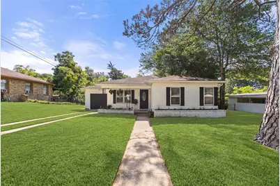 205 Hampshire Drive, Brenham, TX 77833 - Photo 1