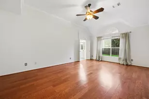 8026 Trophy Pl Dr, Humble, TX 77346 - Photo 19