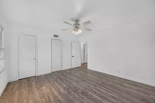 6207 Heron Dr, Houston, TX 77087 - Photo 13