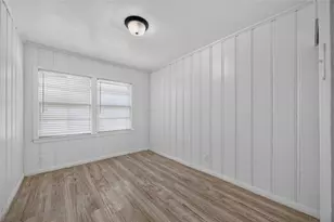6207 Heron Dr, Houston, TX 77087 - Photo 11