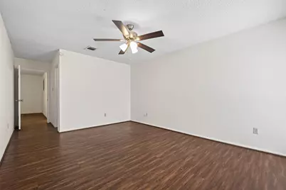 9435 Pagewood Lane, Houston, TX 77063 - Photo 33