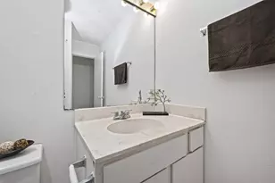 9435 Pagewood Ln, Houston, TX 77063 - Photo 35