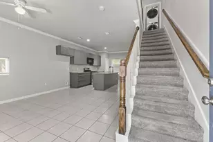 7903 Moon Beam St, Houston, TX 77088 - Photo 3