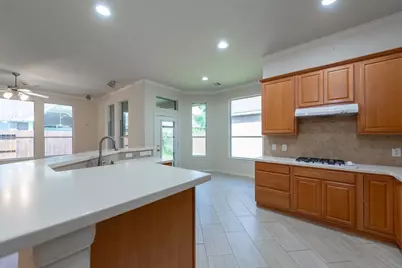 5226 Englewood Point Court, Katy, TX 77494 - Photo 9