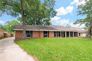 214 Whispering Oaks Dr, Seabrook, TX 77586 - Photo 3