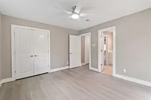 214 Whispering Oaks Dr, Seabrook, TX 77586 - Photo 15