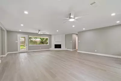 214 Whispering Oaks Drive, Seabrook, TX 77586 - Photo 19