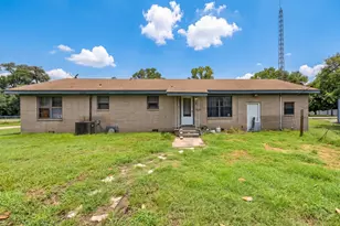413 3rd St, Somerville, TX 77879 - Photo 17