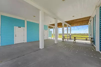112 Ocean Shore Drive, Crystal Beach, TX 77650 - Photo 31