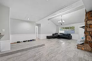 1446 Castle Glen Dr, Houston, TX 77015 - Photo 13