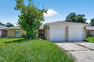 1446 Castle Glen Dr, Houston, TX 77015 - Photo 1