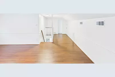 9526 Meadowcroft Drive, Houston, TX 77063 - Photo 21