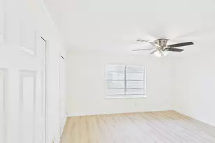 9526 Meadowcroft Dr, Houston, TX 77063 - Photo 13