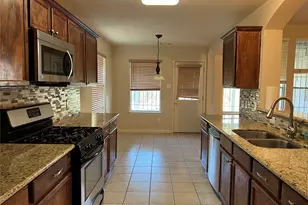 11815 Balmorhea Ln, Sugar Land, TX 77498 - Photo 3