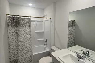 520 Commander Abbott Dr, Jarrell, TX 76537 - Photo 15