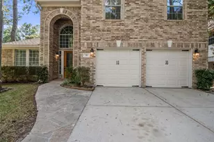 35 N York Gate Ct, The Woodlands, TX 77382 - Photo 3