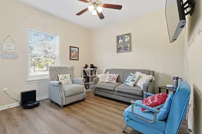 9810 Oak Leaf Drive, Baytown, TX 77521 - Photo 19