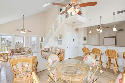 700 Palmetto Drive, Crystal Beach, TX 77650 - Photo 11