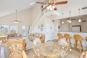 700 Palmetto Dr, Crystal Beach, TX 77650 - Photo 11