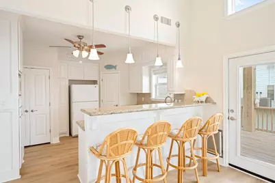 700 Palmetto Drive, Crystal Beach, TX 77650 - Photo 13