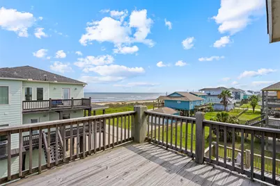 700 Palmetto Drive, Crystal Beach, TX 77650 - Photo 29