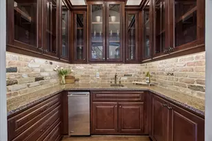 5666 Cedar Creek Dr Dr, Houston, TX 77056 - Photo 11
