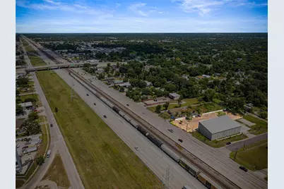 9910 E Hardy Road, Houston, TX 77093 - Photo 17