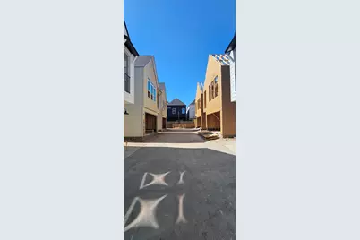 3105 Jensen Dr #C, Houston, TX 77026 - Photo 3