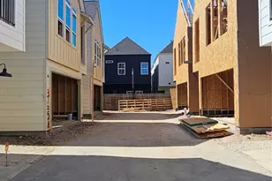 3105 Jensen Dr, Houston, TX 77026 - Photo 3