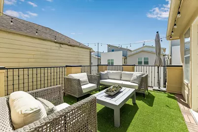 2813 Clinton Drive, Houston, TX 77020 - Photo 33
