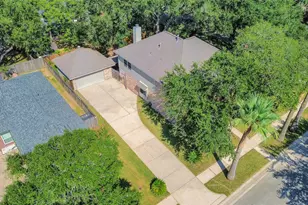 1250 Hunter Wood Dr, League City, TX 77573 - Photo 37
