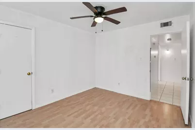530 Westshire Drive, Houston, TX 77013 - Photo 7