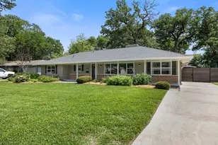 4015 Ascot Ln, Houston, TX 77092 - Photo 3