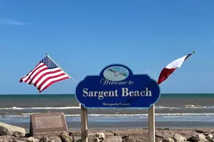 72 Pelican St, Sargent, TX 77414 - Photo 15