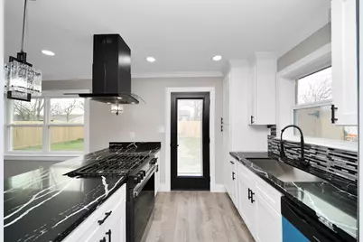 10114 Fairfax Street, Houston, TX 77029 - Photo 5