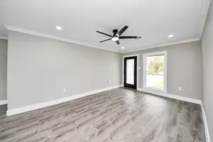 10114 Fairfax St, Houston, TX 77029 - Photo 11