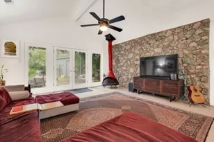 6023 Dumfries Dr, Houston, TX 77096 - Photo 7
