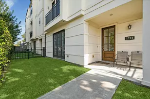 1721 Shearn St, Houston, TX 77007 - Photo 1