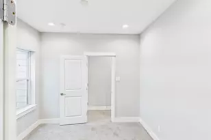 754 W Donovan St, Houston, TX 77091 - Photo 5