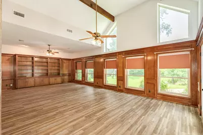 304 Arrowwood Street, Lake Jackson, TX 77566 - Photo 17
