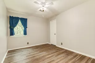 304 Arrow Wood St, Lake Jackson, TX 77566 - Photo 27