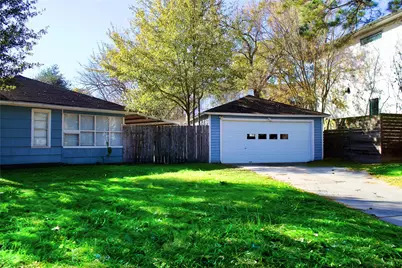 1002 Waltway Drive, Houston, TX 77008 - Photo 15