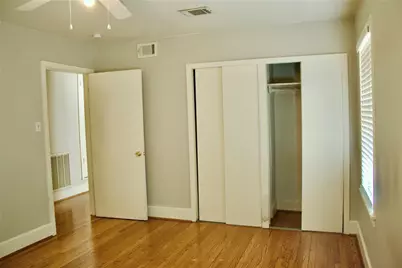 1002 Waltway Drive, Houston, TX 77008 - Photo 11