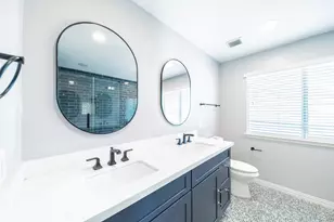 11821 Jelicoe Dr, Houston, TX 77047 - Photo 9